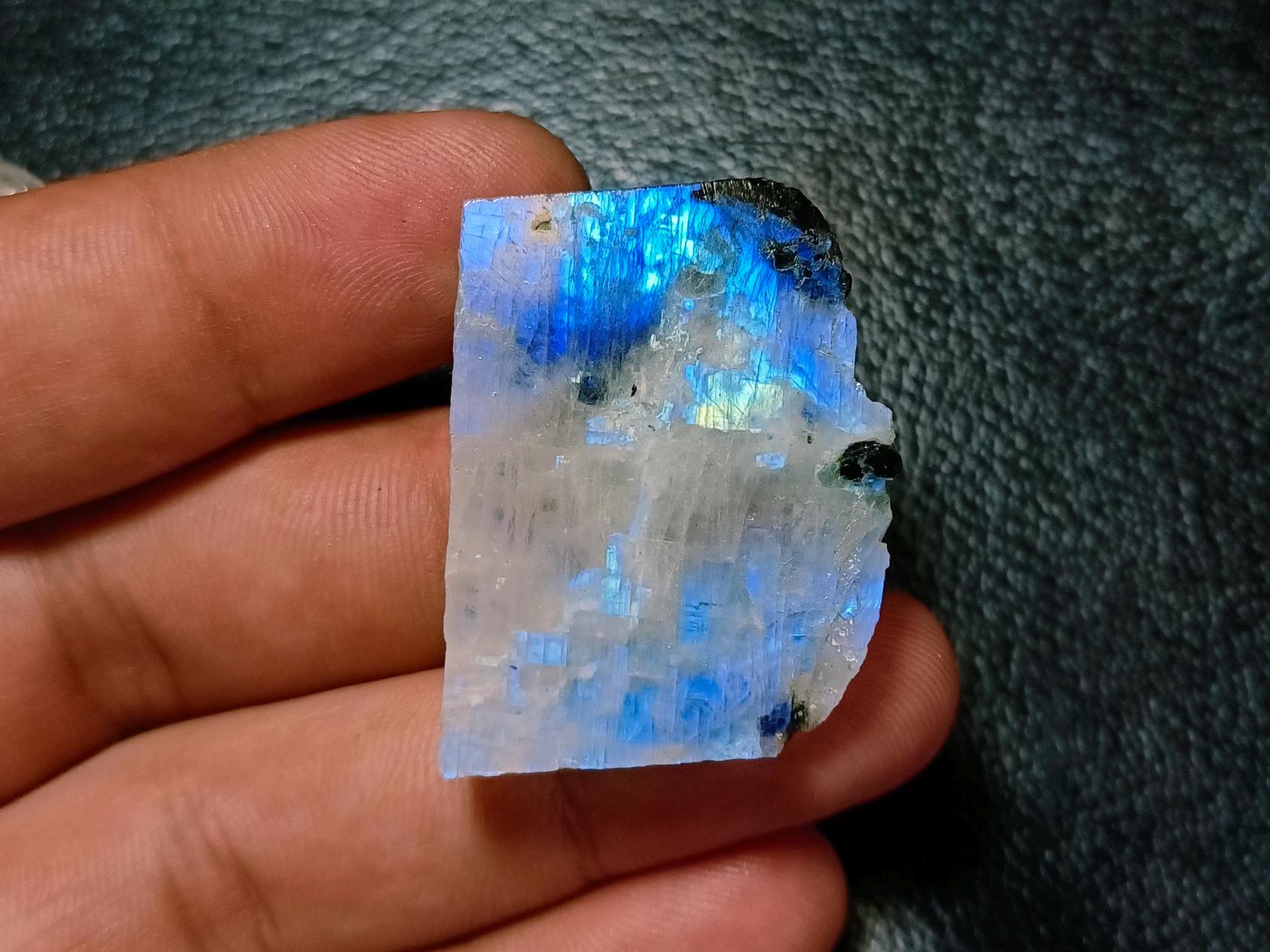 Pietre Grezze Di Pietre Di Luna-arcobaleno - 1 Kg - Arte E Svago - Market Place