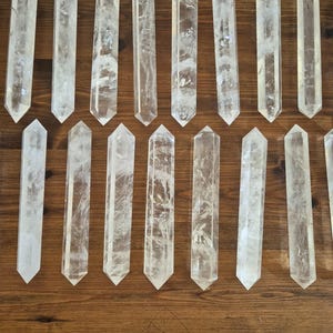 Clear Quartz Wand - Healing Crystal Wand - Double Point Crystal Wand -  Clear Crystal Wand - Healing Crystal Carving - Clear Quartz Point