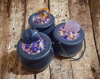 Crystal Bath Bomb Cauldron | Magic Gifts | Vegan Bath Bomb | Cool Crystal Gifts | Crystal Star | Witchy Gift | Crystal Tumble Stone