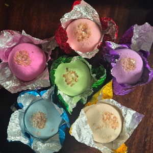 Bath Bomb - Moisturising Cocoa Butter Bath Bombs - Spa Gift - Self Care - Spa Gift - Vegan Pamper Cosmetics