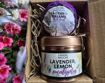 Spa gift candle bath bomb