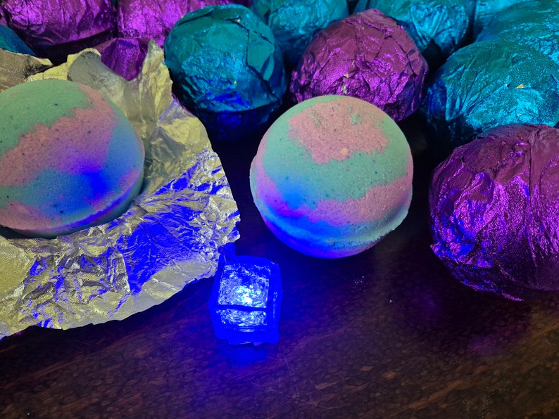 Flashing Light Bath Bomb Sensory Toys Vegan Bath Bomb Perfect Gift for Kids image 1