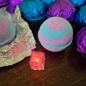 Flashing Light Bath Bomb Sensory Toys Vegan Bath Bomb Perfect Gift for Kids image 4