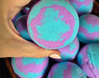 Flashing Light Large Bath Bomb | Sensory Toy | Bath Bomb for Kids | Fun Bubble Bath | Birthday Gift | Montessori Toys
