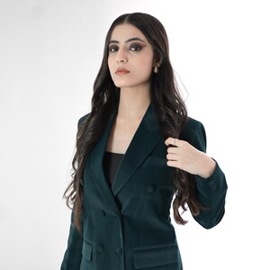 Green Velvet Suit for Women, Double Breasted Suit, Women Green Suit, Women Formal Suit, Bridal Suits, Women Green Suit.