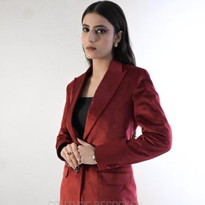 Women Red Velvet 2-Piece Designer Pant Suit Custom Single Breasted Blazer High Waist Boot Cut Pants Business Casual Attire Wedding Prom Set