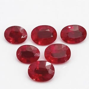 6 pezzi di rubino naturale certificato, rubino rosso sangue di piccione birmano più puro e brillante, rubino sciolto di altissima qualità, pietra preziosa sciolta, rubino del Mozambico
