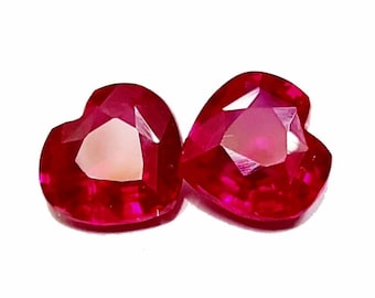 Mozak 18 Ct Natural Ruby Burma Pigeon Blood Red Ruby Heart Cut Certified Pair ruby Gemstone For Rings And Necklaces / raw ruby stone crystal