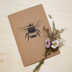 Cahier A5 Bumbble Bee - 60 pages vierges en papier recyclé fait main - Cahier insecte - Illustration nature - Cahier Nature - Carnet Nature