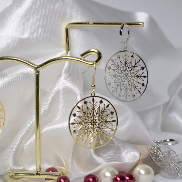 Schneeflocke Weihnachts Ohrringe aus Metall  in gold und silber