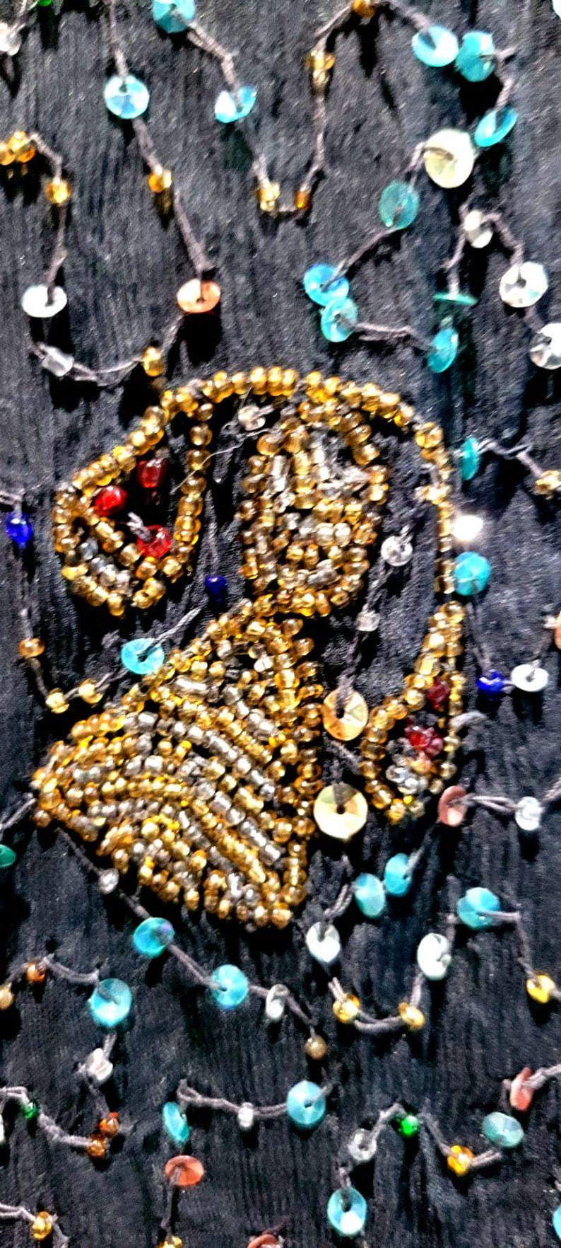 Sukienka z jedwabiu Free People z lat 90. VTG z koralikami i gwiazdami w gwiazdozbiorze zodiaku | Bogato zdobiona koralikami w kolorze czarnym i złotym zdjęcie 10