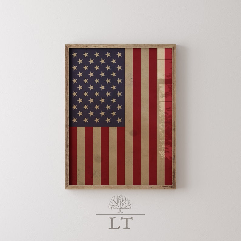 Vintage American Flag Printable, Vertical American Flag Wall Art, US Flag Print, Old Glory