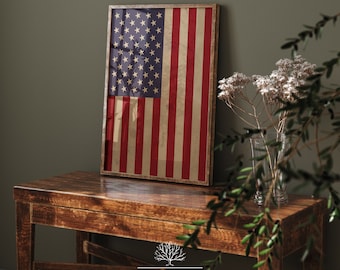 Vintage American Flag Printable, Vertical American Flag Wall Art, US Flag print, Old Glory, Vintage style US Flag print, 4th of July Decor
