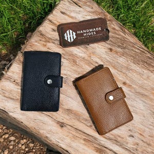 Portafoglio portachiavi in pelle fatto a mano – 6 ganci per chiavi e 2 tasche – Chiusura a scatto sicura – Organizer per chiavi compatto ed elegante per uomini e donne