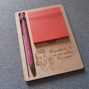 Support bois avec bloc de notes adhésives personnalisable