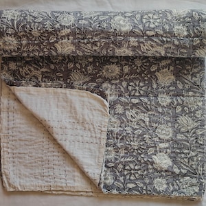 Premium Floral Hand block Print Quilt Handmade kantha Quilt Indian Print Light Weight Bedding Quilt Christmas Gift Winter Blanket Home Decor