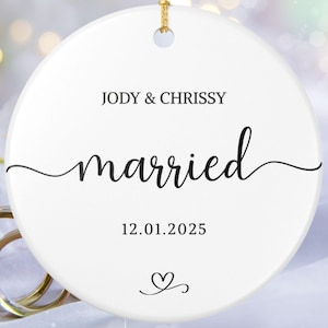 Just Married Ornament for Newlyweds, Couples Wedding Gift, Personalized Marriage Ornament, Bridal Shower Gift, Anniversary Ornament Gifts