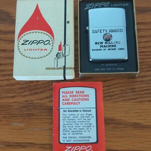 Rare Vintage Zippo Lighter NEW HOLLAND Machine Co. Advertising Bradford PA Box