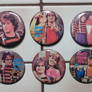 Vintage Lot of Mork & Mindy Collector Pins Robin Williams Pam Dawber TV Show Television Button
