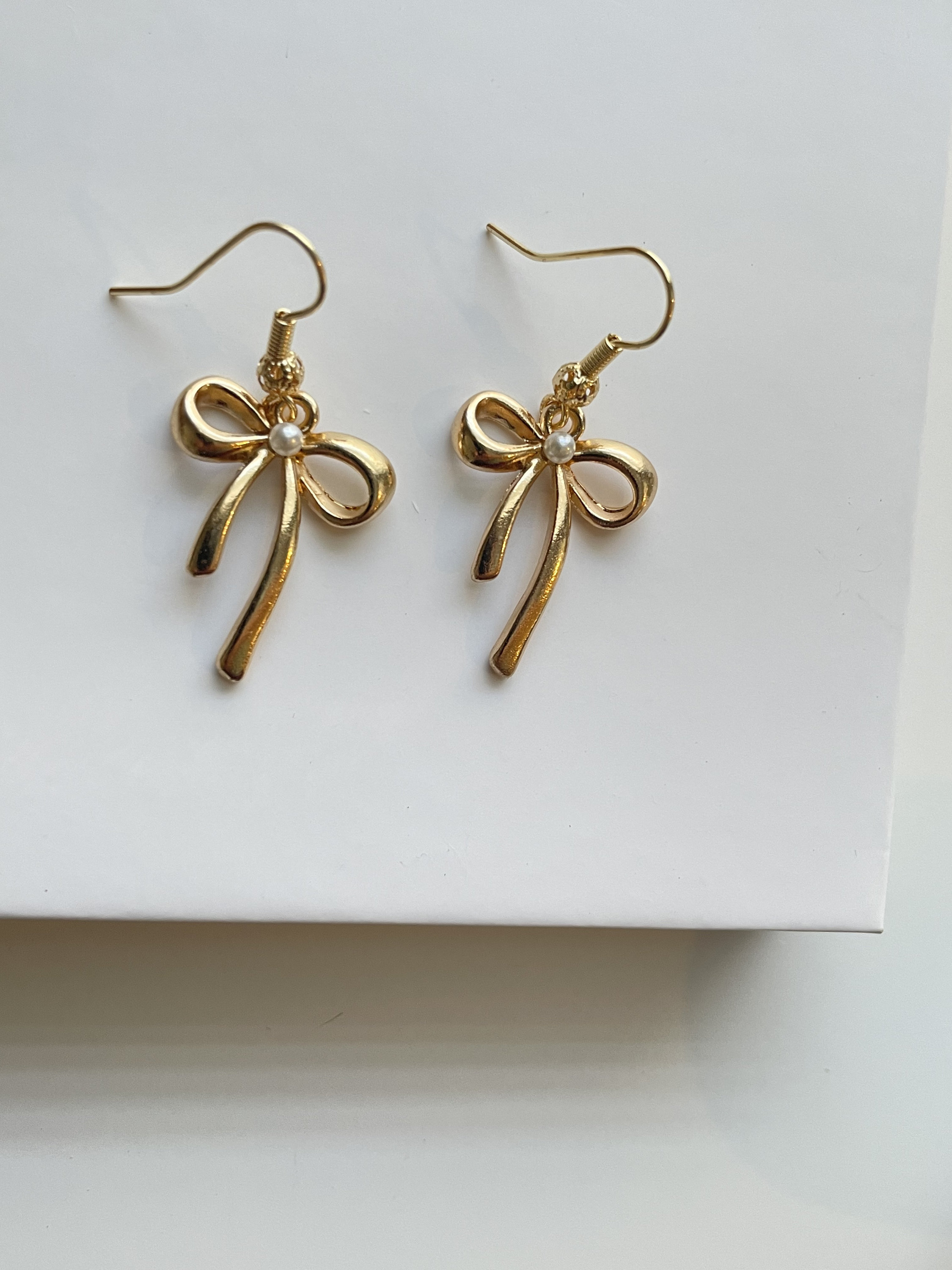 Cute bow dangle earrings, Fashion Earrings, Ribbon dangles, Gifts for her, Spring earrings