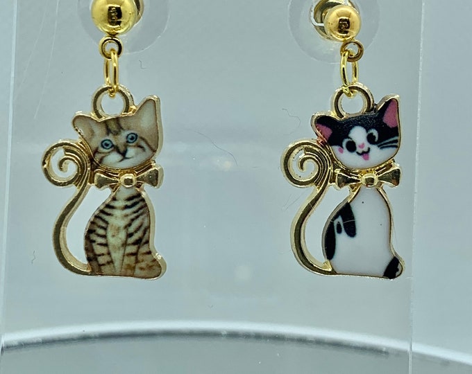 Earrings for cat lovers!