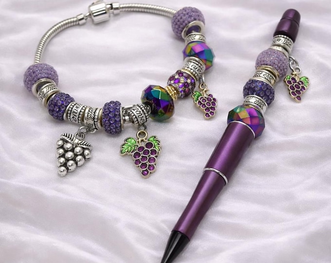 Wine Country Charm Bracelet & Pen Gift Set – Purple Beads, Grape Charms, Vineyard Inspired Jewelry and Writing Pen. Includes organza pouch