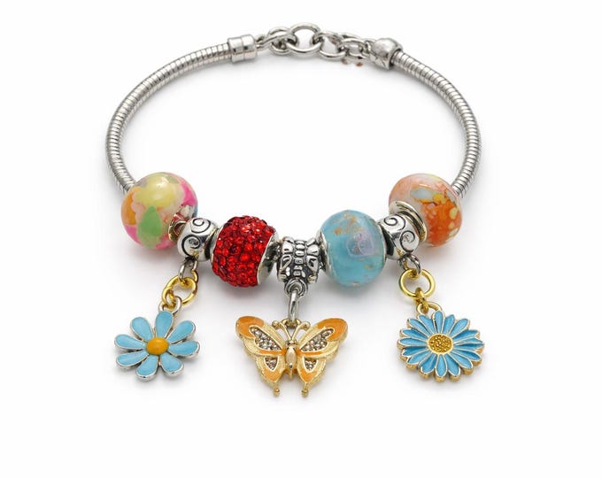Butterfly & Blue Daisy Bracelet – Orange and Turquoise Boho Beaded Jewelry, Handmade Gift for Her, Colorful Nature-Inspired Charm Bracelet
