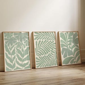 Minimalist Botanical Wall Art Set of 3 – Modern Leaf Print Digital Download – Neutral Green Plant Poster – Scandinavian Nature Decor