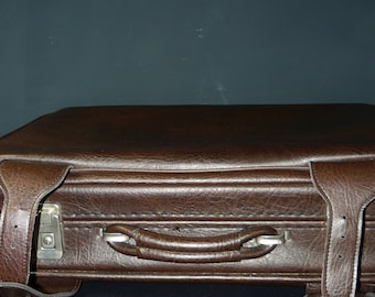 valise de voyage vintage simili cuir Skai marron foncé années 70