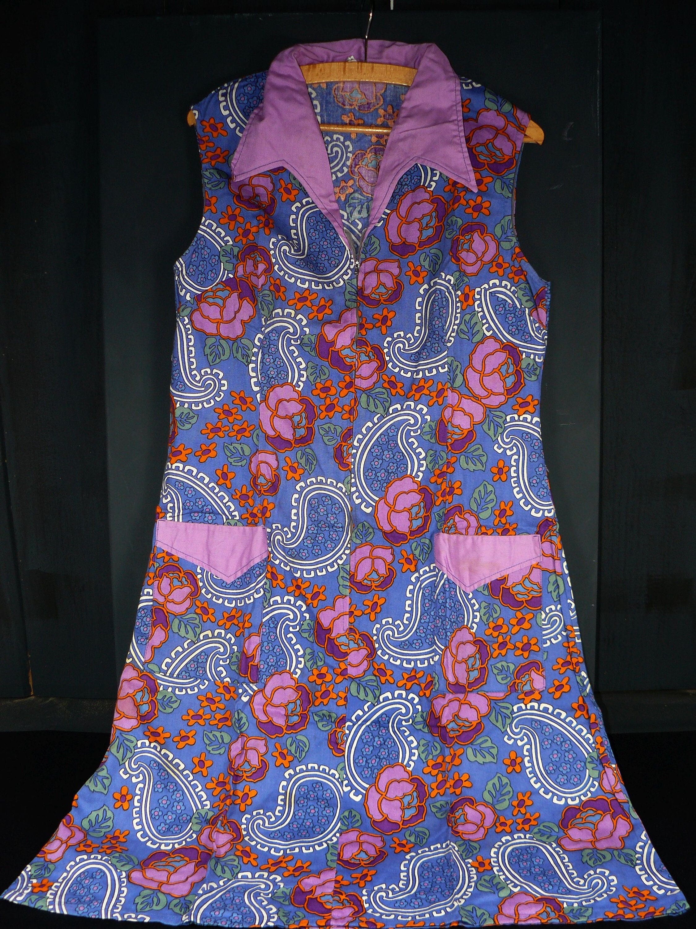 True Vintage Kittelschürze Kleidchen von Oma M Nylon Goldwappen