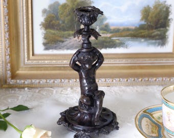 Candelero Putto francés de bronce, finales del siglo XIX, hacia 1880