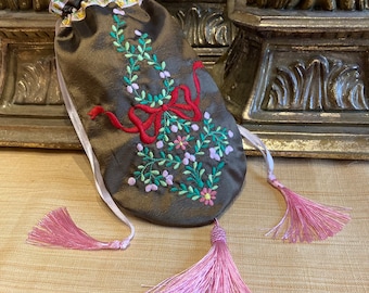 Embroidered Regency Reticule: Olive Taffeta Floral Bag with Pink Tassels