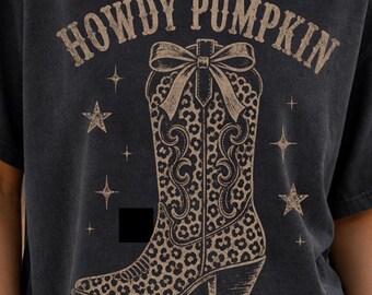 Camiseta Howdy Pumpkin PNG, diseño de camisa de otoño Western Coquette Cowgirl Boot, diseño de sublimación de otoño con estampado de leopardo Descarga digital