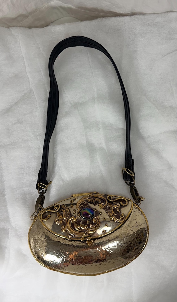 Vintage LUNACY DESIGNS Handcrafted Metal Purse.