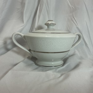 Vintage Whiebrook Fine China Sugar Bowl With Lid (discontinued piece) #6505