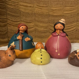 Peruvian Roly-Poly Nativity Clay Artisans of Peru Handpainted