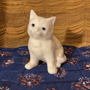 Vintage Ceramic Sitting White Cat Figurine Floral Hand Painted