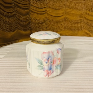 Vintage Aynsley Sweetheart Trinket Box Fine English Bone China