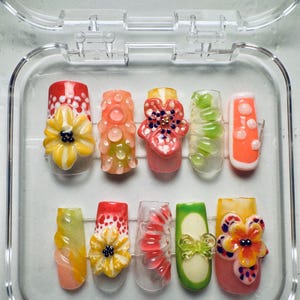 Blooming in Hawaii Press On Nails | Tropical flowers 3D Nail Art | Colorful holiday nails Summer vibes | Handmade Nails