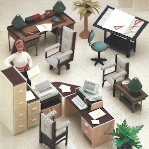 Wzór broszury Vintage Plastic Canvas At The Office || Vintage z lat 90. || Meble do domku dla lalek || Ulotka z wzorem miniaturowym DIY