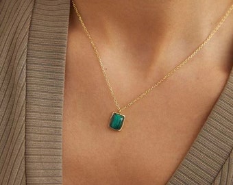 Natural Malachite Necklace • Malachite Necklace • Minimalist Dainty Necklace • Vintage Gold Necklace• Perfect Gift For Her