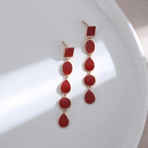 Burgundy earrings, Wine red earrings, Vintage red earrings, Long earrings, Red dangle earrings, Red drop earrings, Chain earrings, Thread image 2