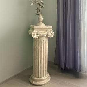 Römischer ionischer Säulensockel - Dekorativer Säulenständer für Wohnkultur, Skulpturenanzeige, Blumenständer, Eingangsbereich, handgefertigte klassische Basis