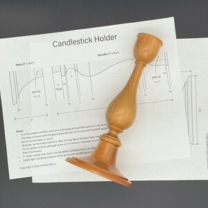 Candlestick holder turning pattern