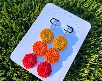 Maya | Handmade Marigold Polymer Clay Stud Earrings | Cempasúchil | Día de los Muertos Flower Jewelry Lightweight Hypoallergenic