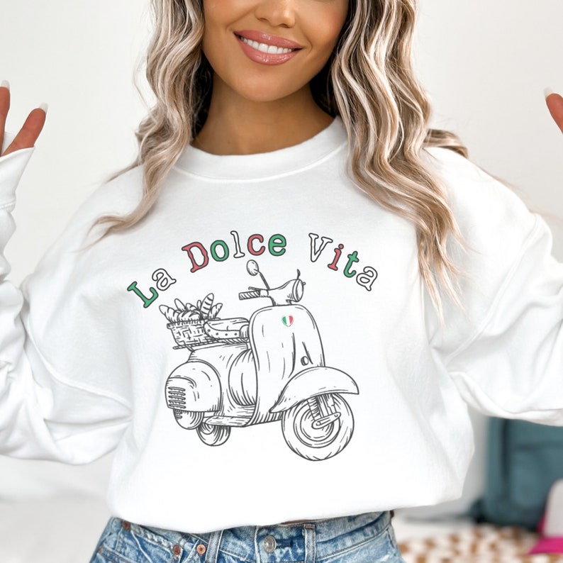 La Dolce Vita Shirt Italian Gift for Italy LoverItalian Saying Sweatshirt Italia Vacation Travel Gift Cute Italy Outfit Europe Souvenir image 1