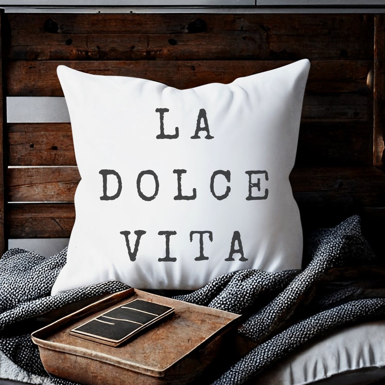 BellaKnotsBoutique La Dolce Vita Pillow Cover