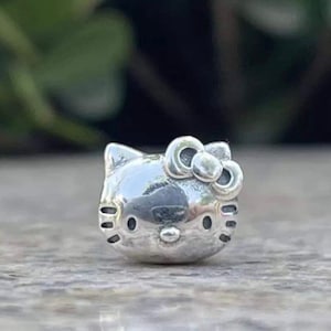 Charm-Anhänger aus der Hello Kitty & Friends-Serie für europäische Armbänder, Halskettenanhänger, originalgetreu Kitty Portrait