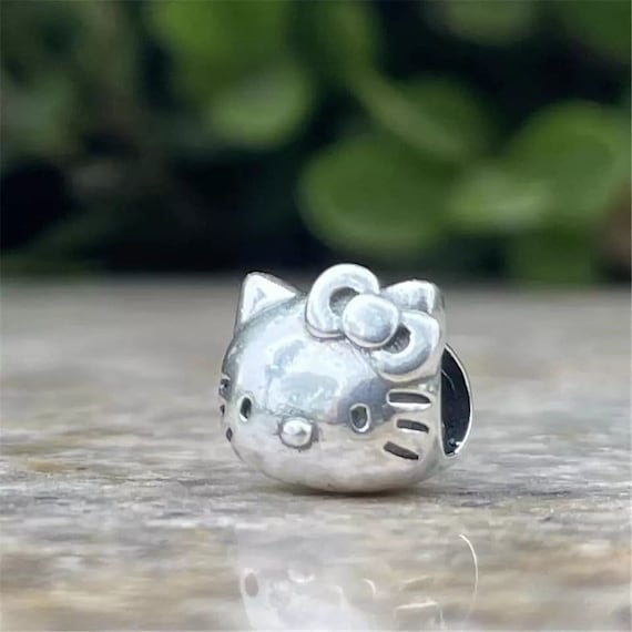 Handmade Hello Kitty charm for pandora Silver Size 00 - $15 New