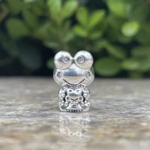 Charm-Anhänger aus der Hello Kitty & Friends-Serie für europäische Armbänder, Halskettenanhänger, originalgetreu Keroppi